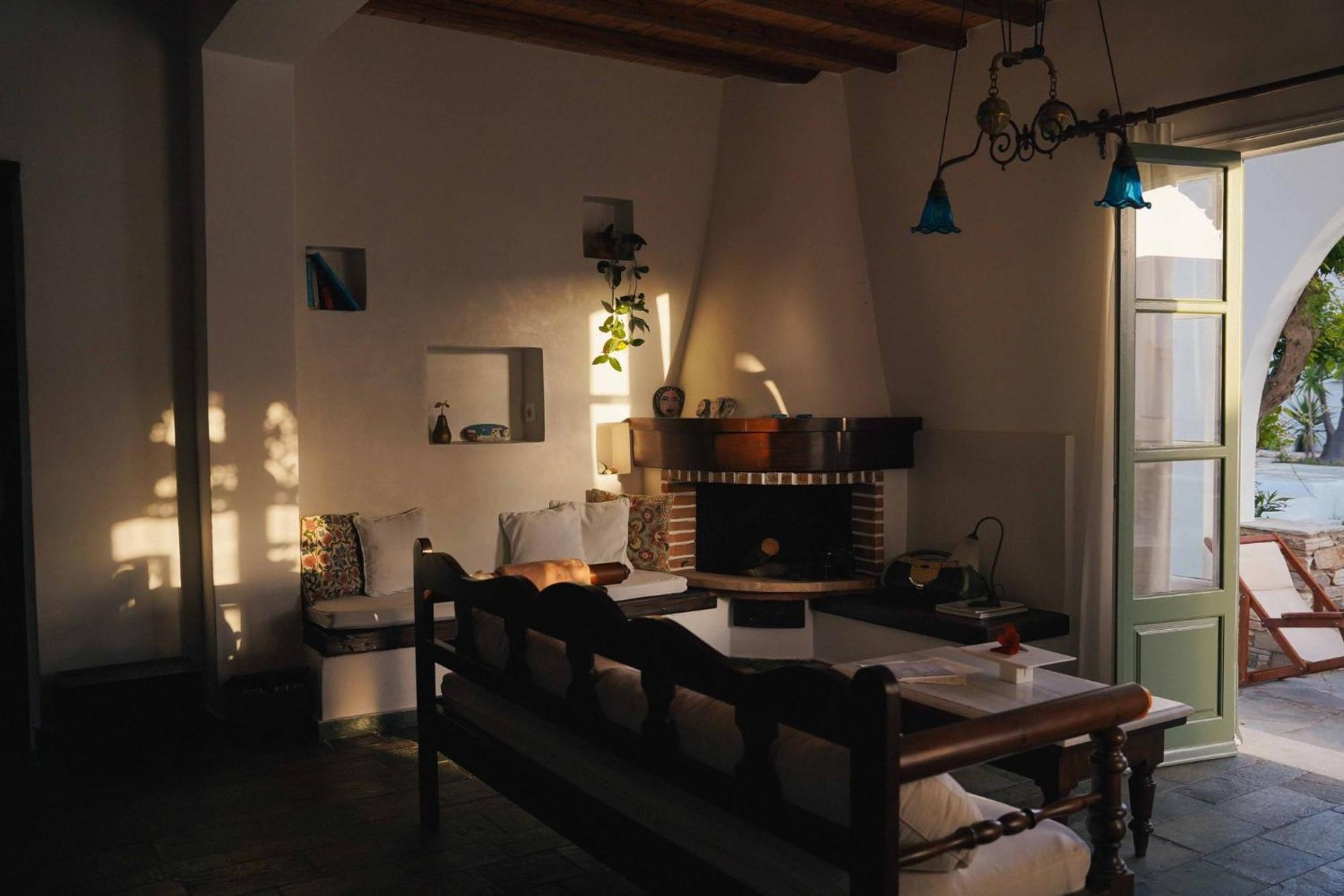 Romano Garden House - Land Tales Agios Romanos Dış mekan fotoğraf
