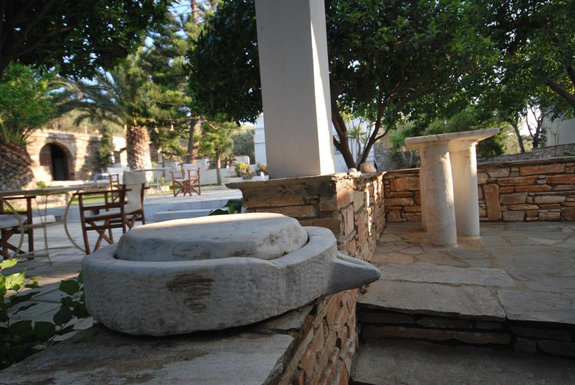 Romano Garden House - Land Tales Agios Romanos Dış mekan fotoğraf